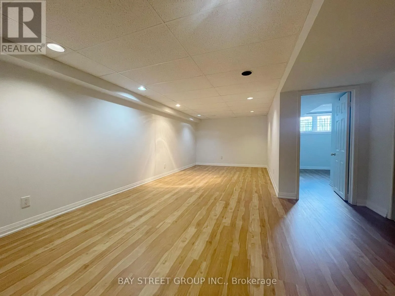 15 FUTURA AVENUE