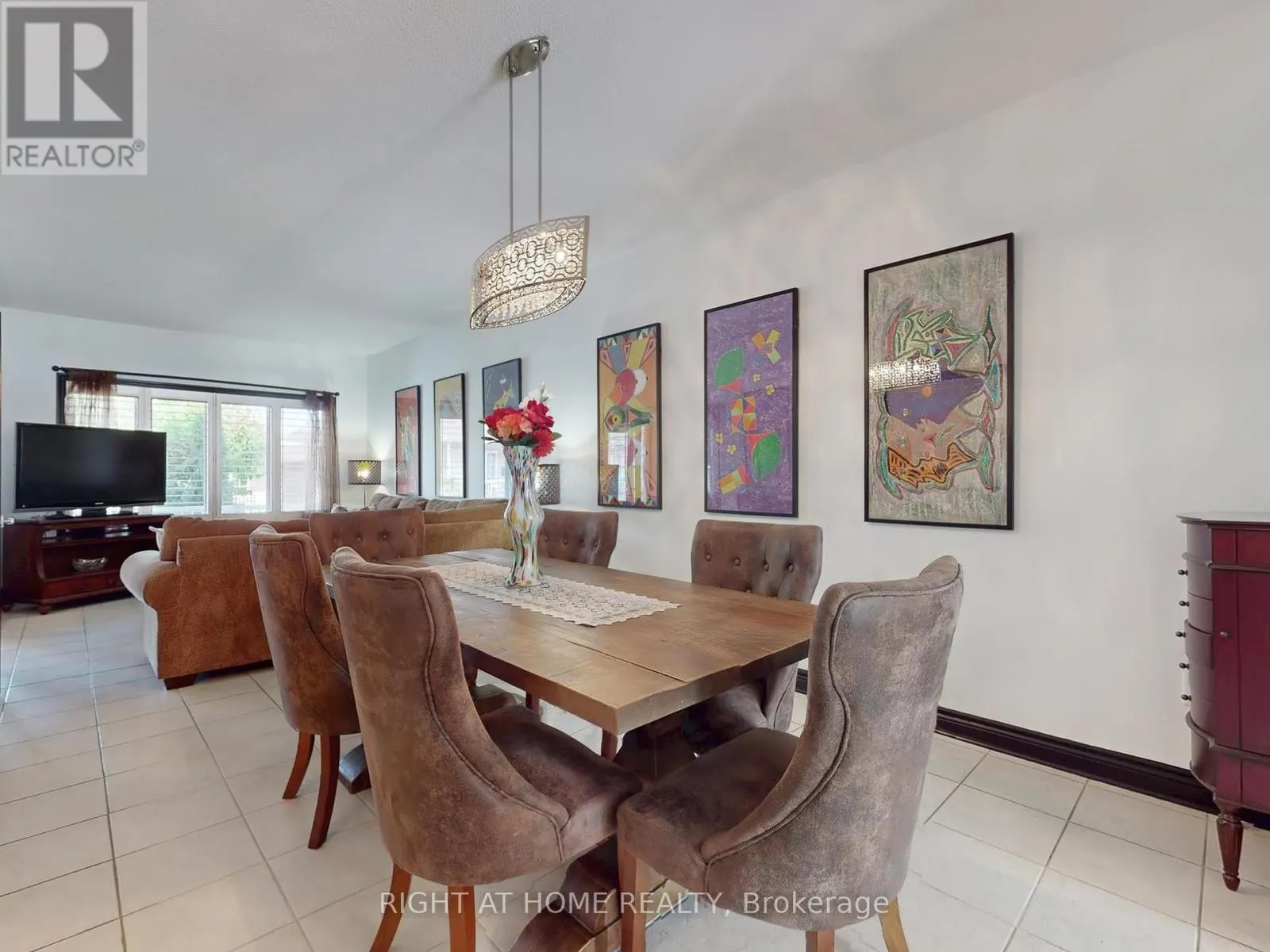 14 - 9 AMALFI COURT