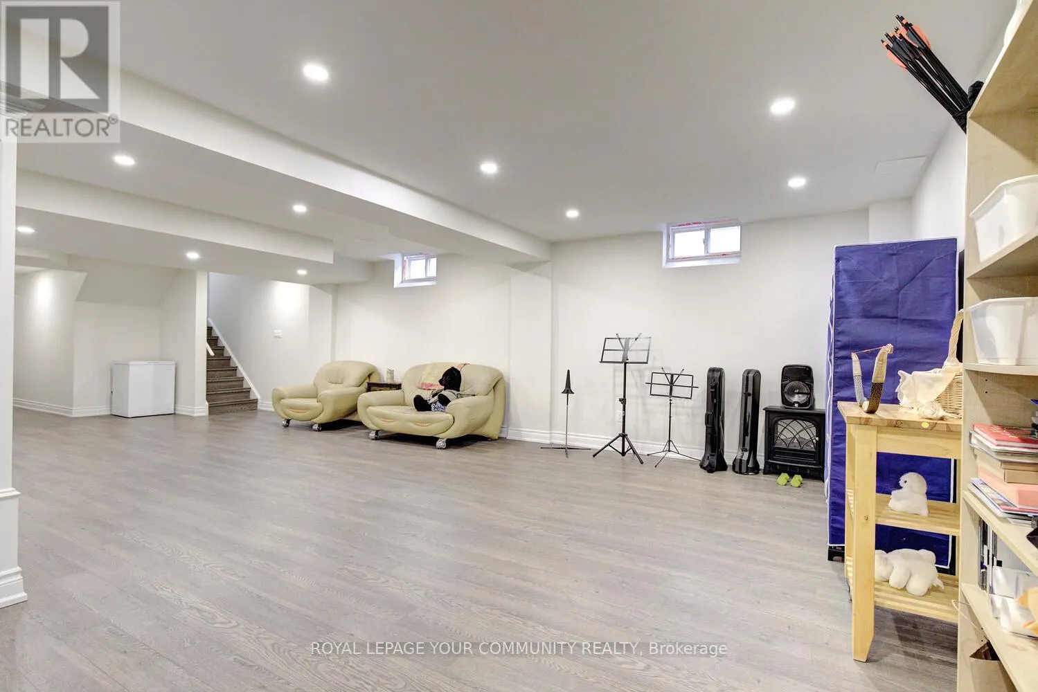 6 HALO COURT
