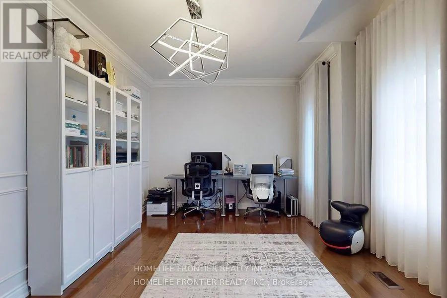 28 ROCK ELM COURT