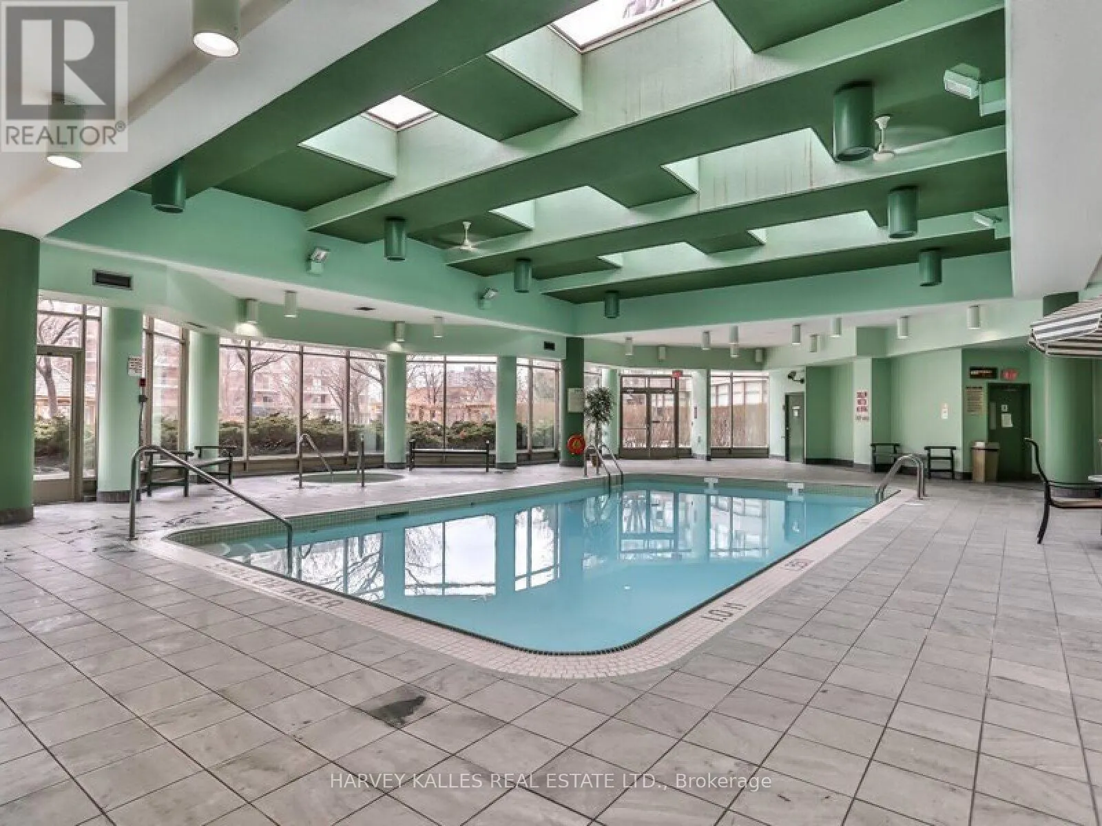 211 - 7 TOWNSGATE DRIVE