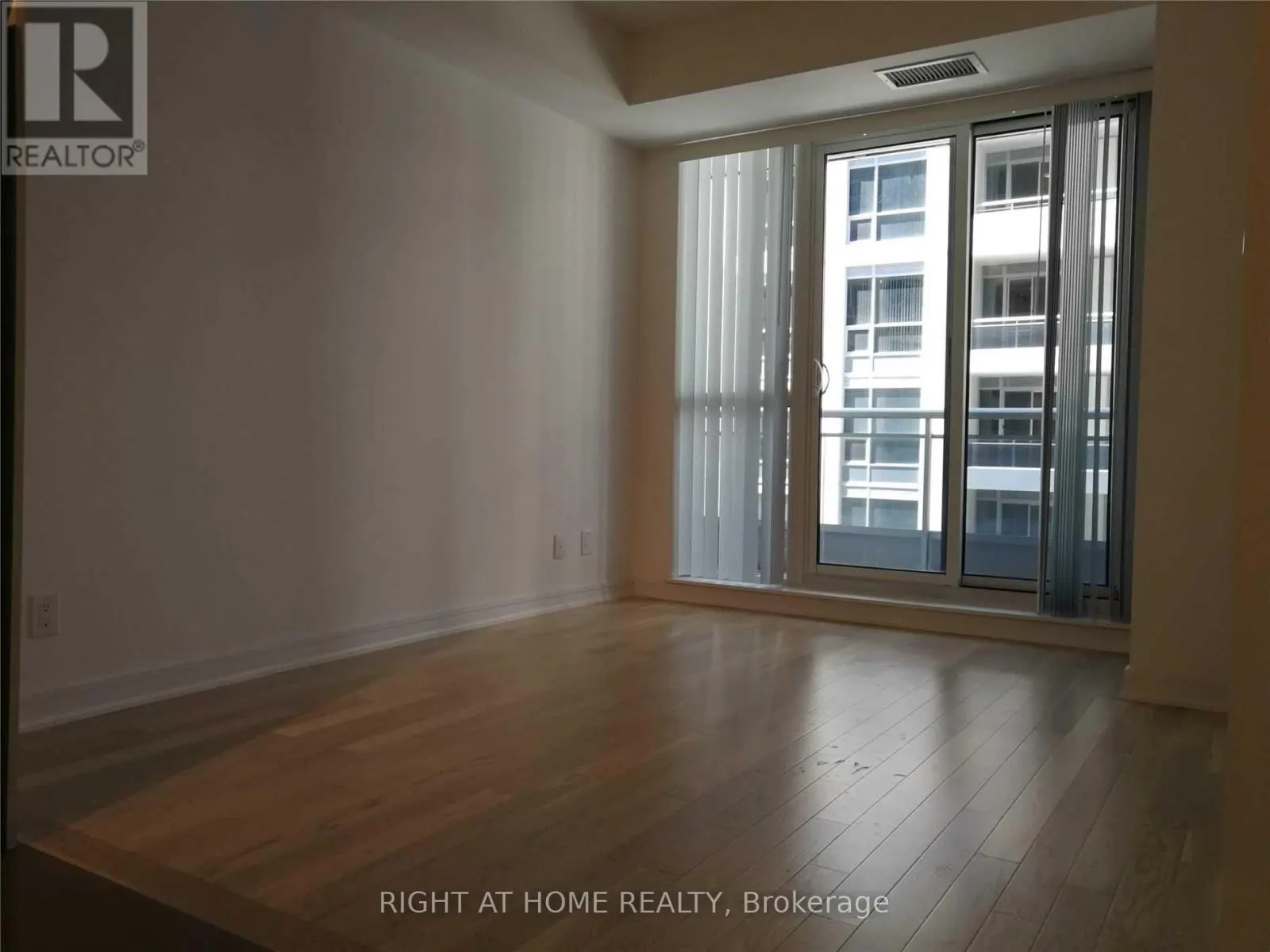 SW416 - 9191 YONGE STREET