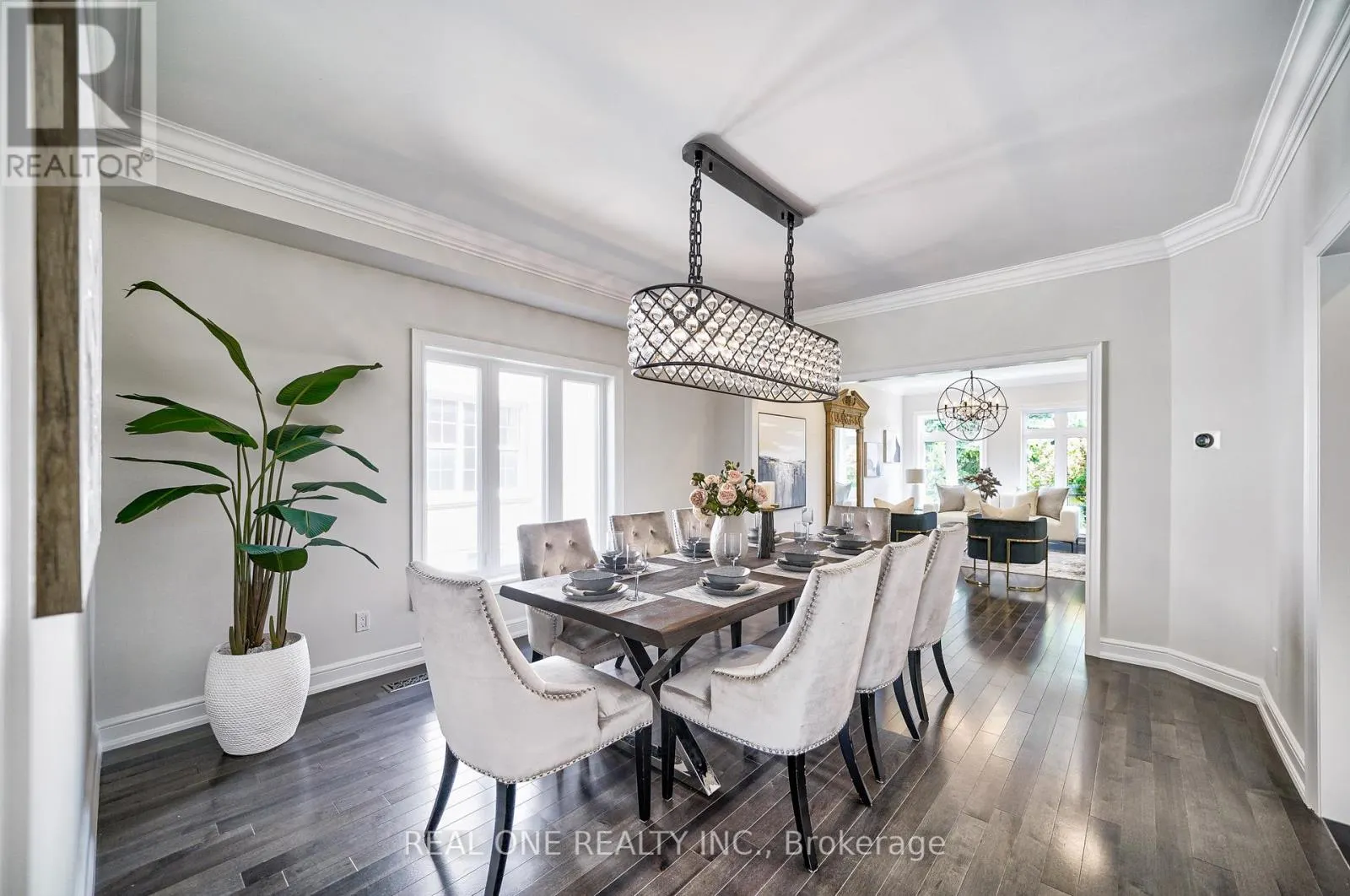 26 CLARENDON DRIVE