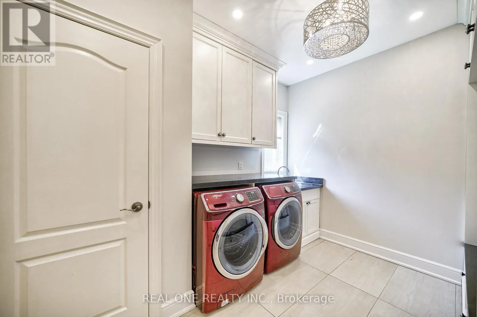 26 CLARENDON DRIVE