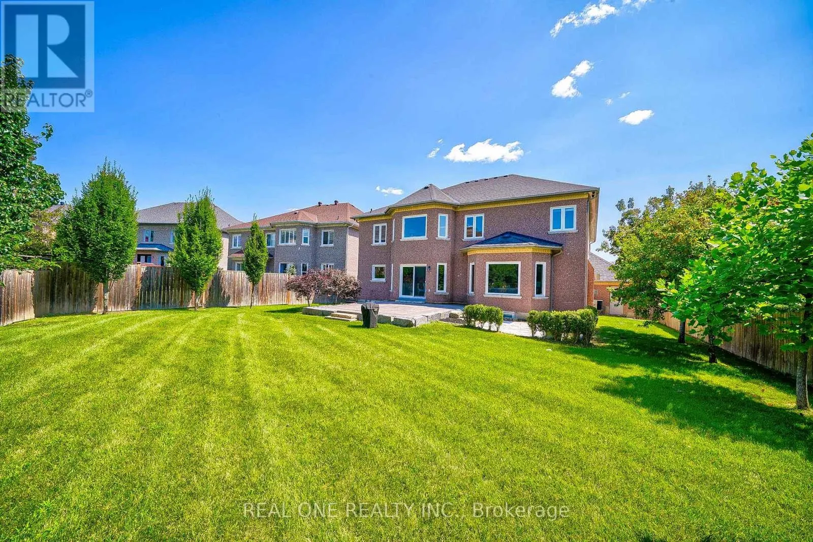 26 CLARENDON DRIVE