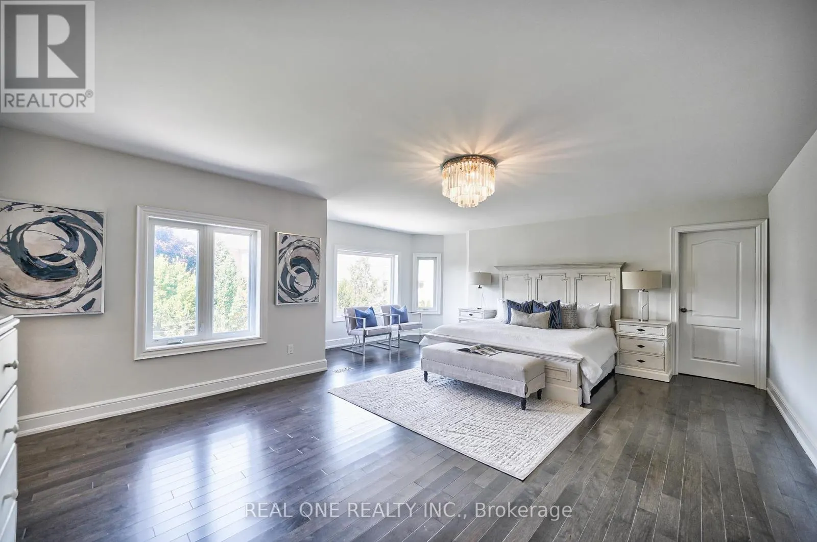 26 CLARENDON DRIVE