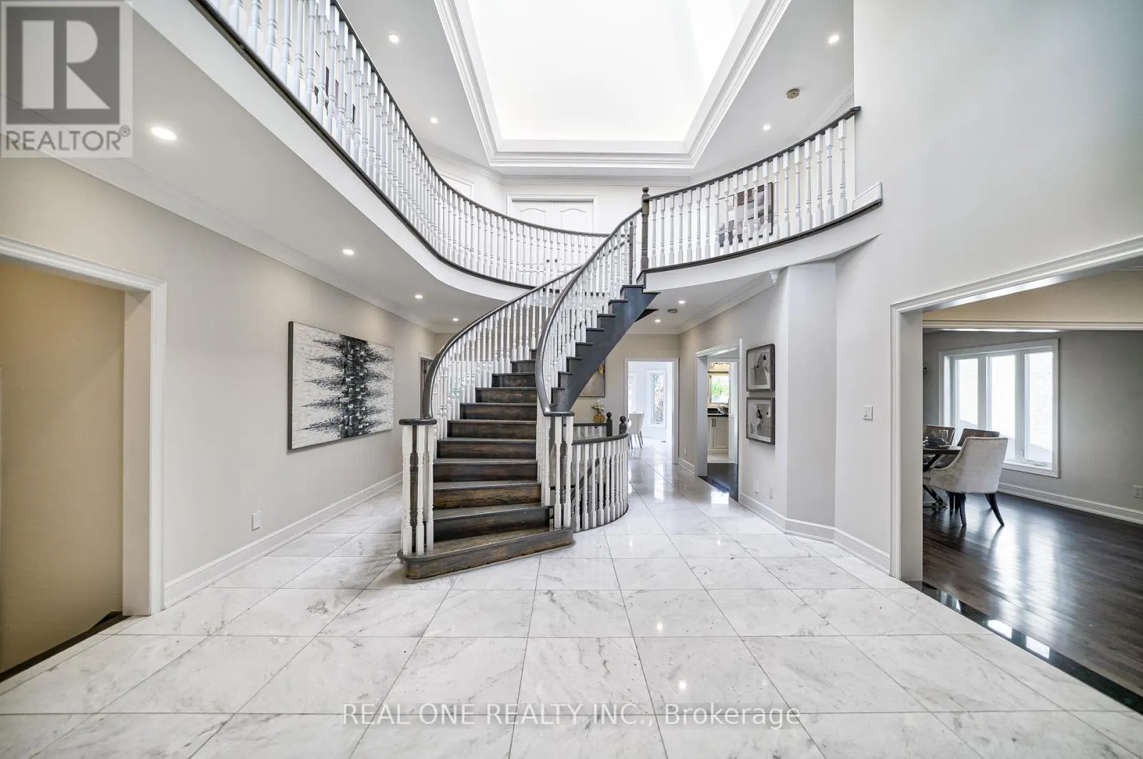 26 CLARENDON DRIVE