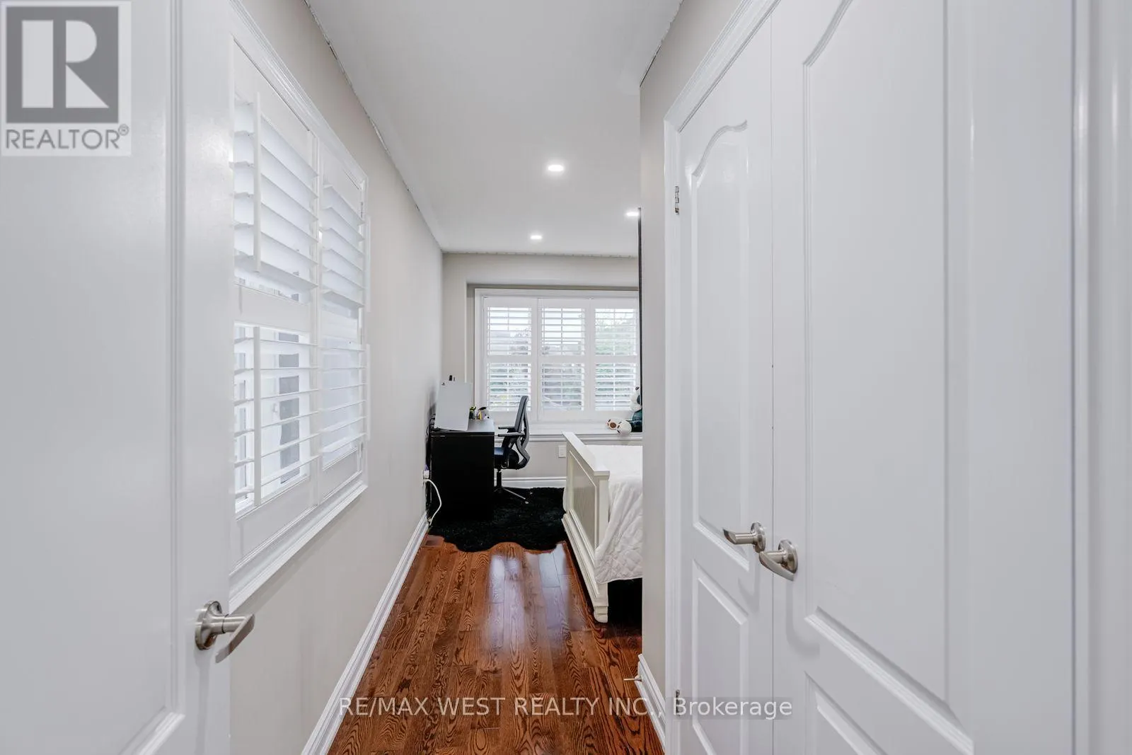 238 WARDLAW PLACE