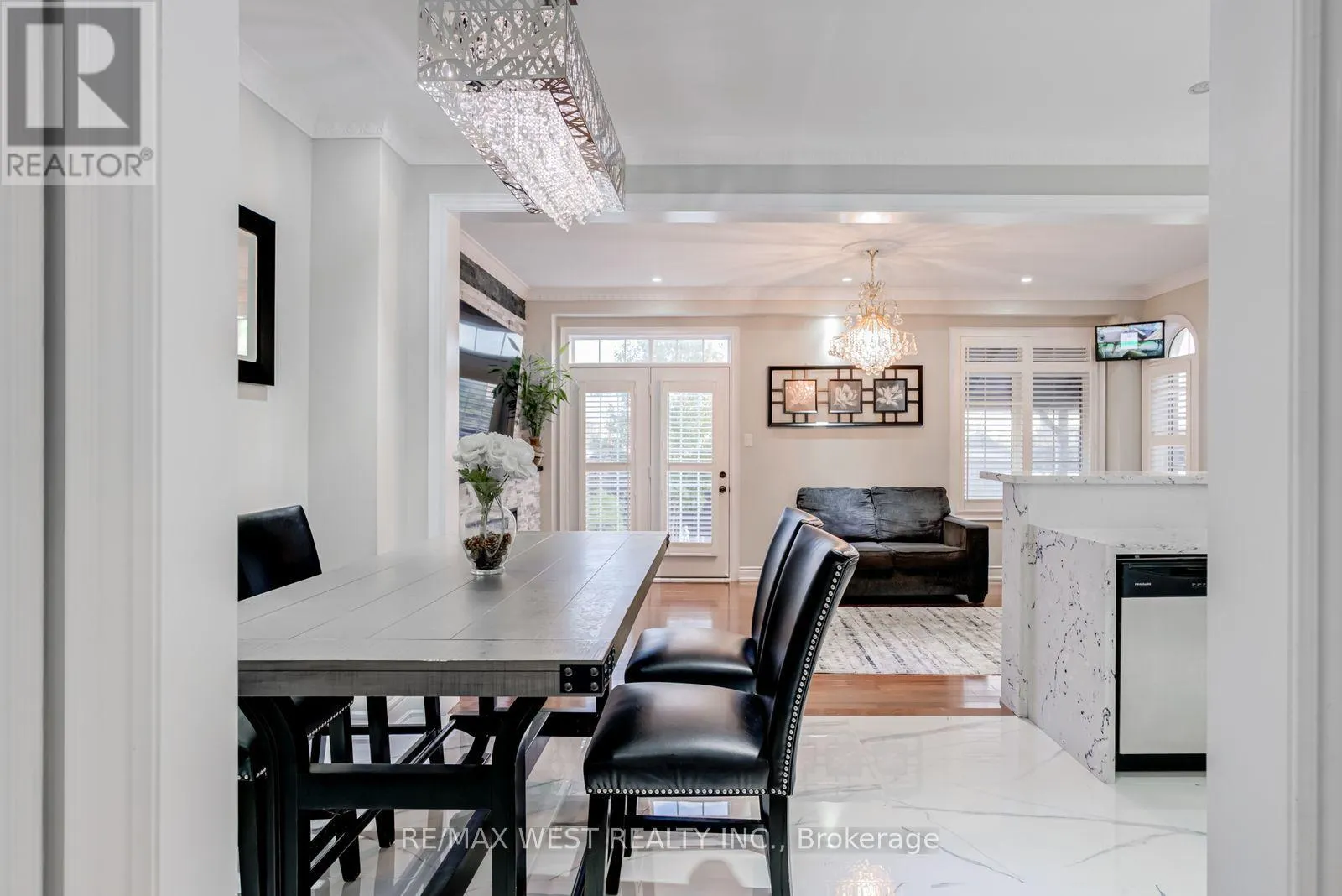 238 WARDLAW PLACE