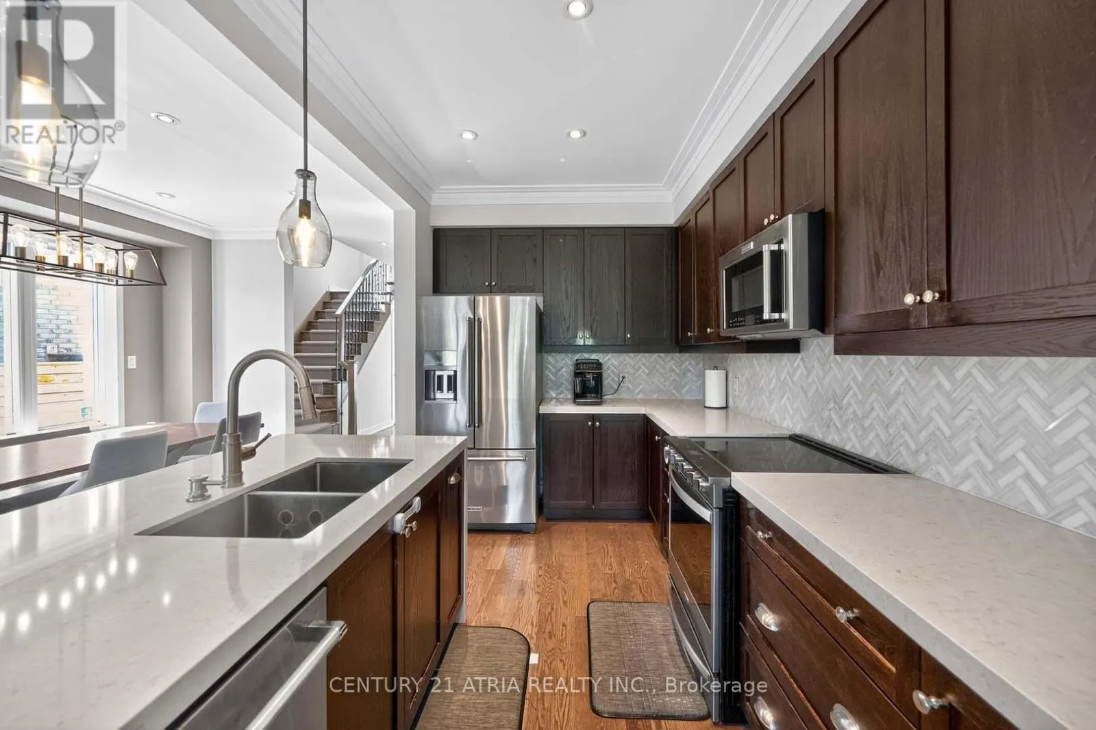 115 DARIOLE DRIVE