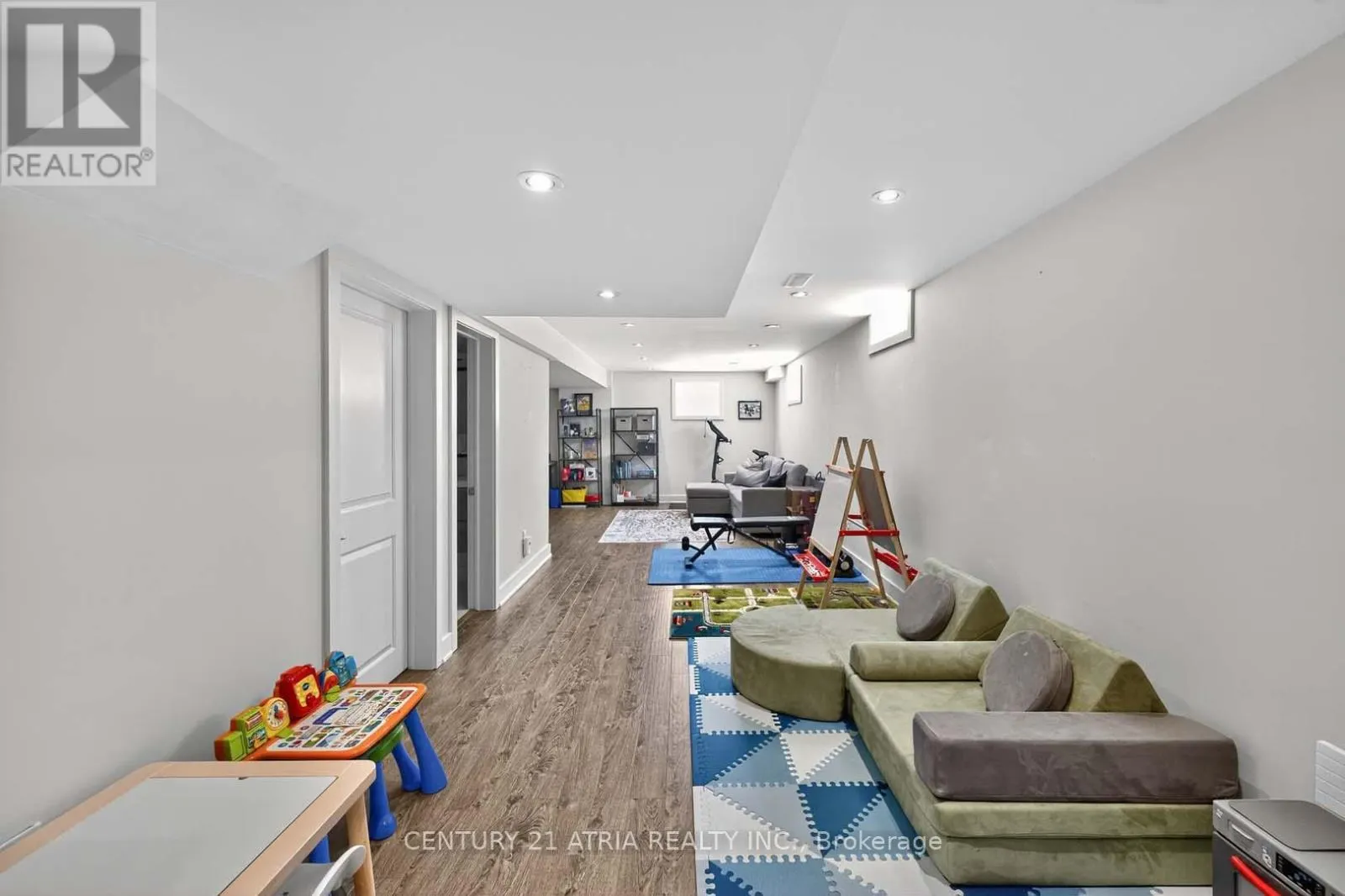 115 DARIOLE DRIVE