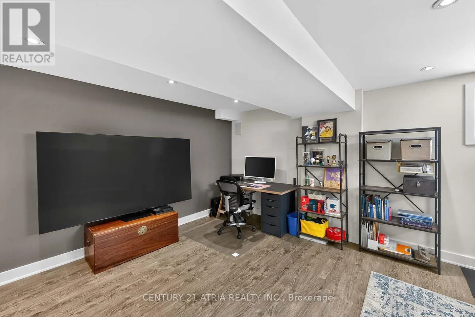 115 DARIOLE DRIVE