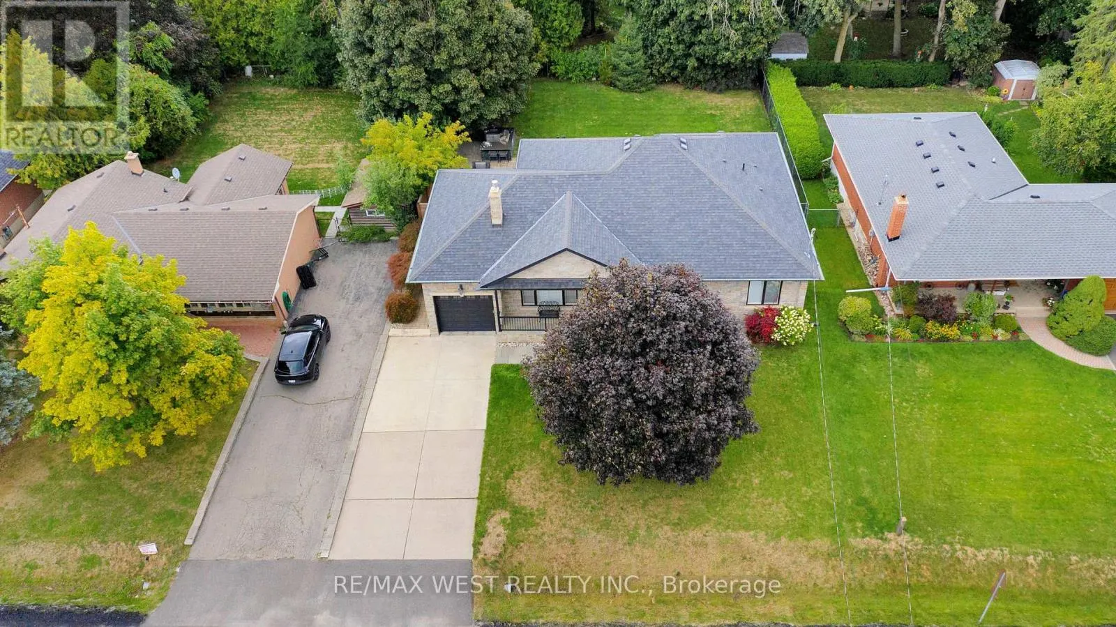 30 GOODMAN CRESCENT