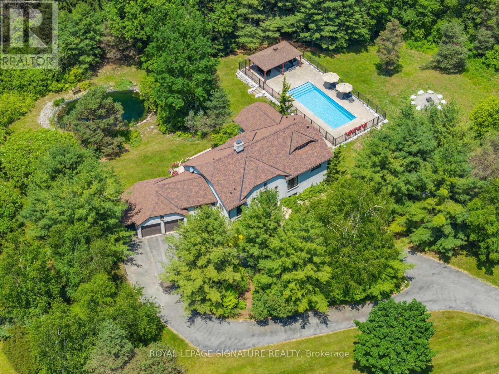 30 KINGSWOOD DRIVE