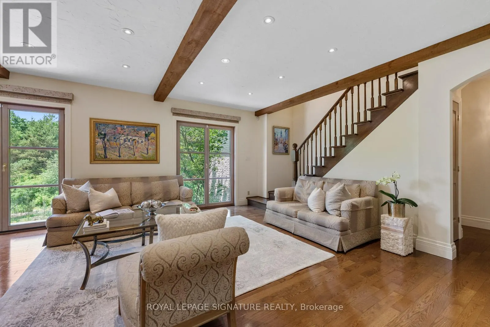30 KINGSWOOD DRIVE