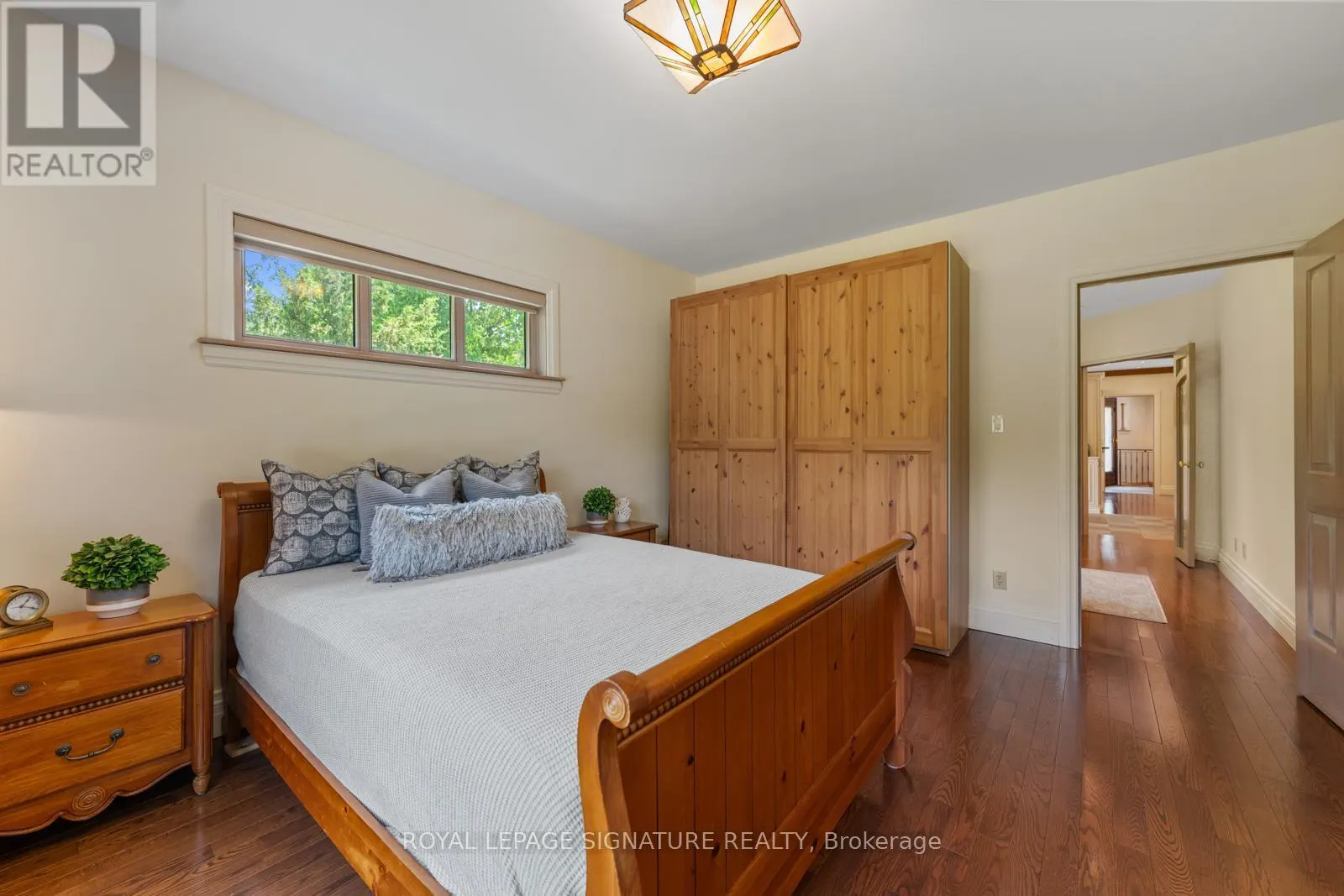 30 KINGSWOOD DRIVE