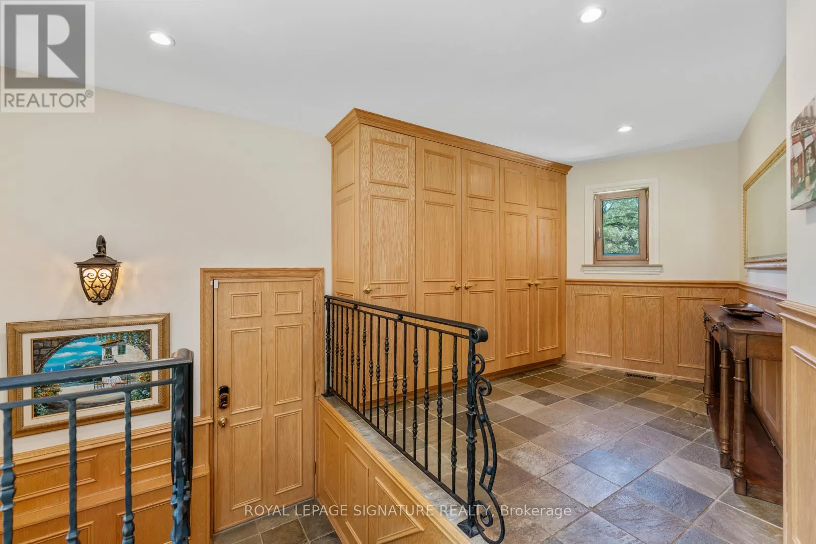30 KINGSWOOD DRIVE