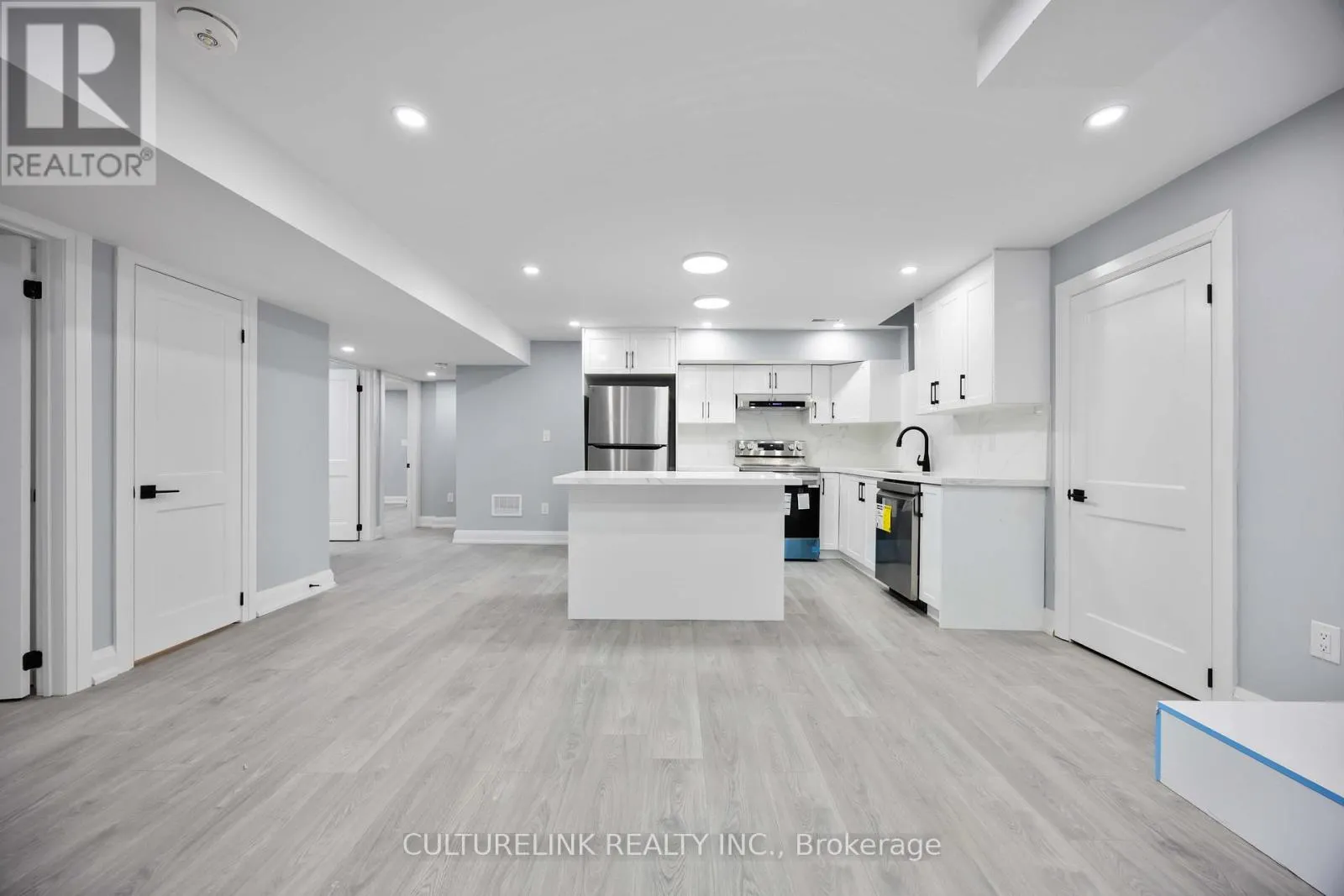 BASEMENT - 358 CORNELL CENTRE BOULEVARD