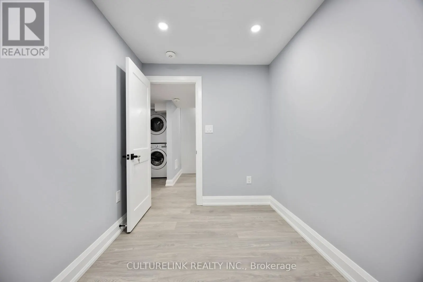 BASEMENT - 358 CORNELL CENTRE BOULEVARD