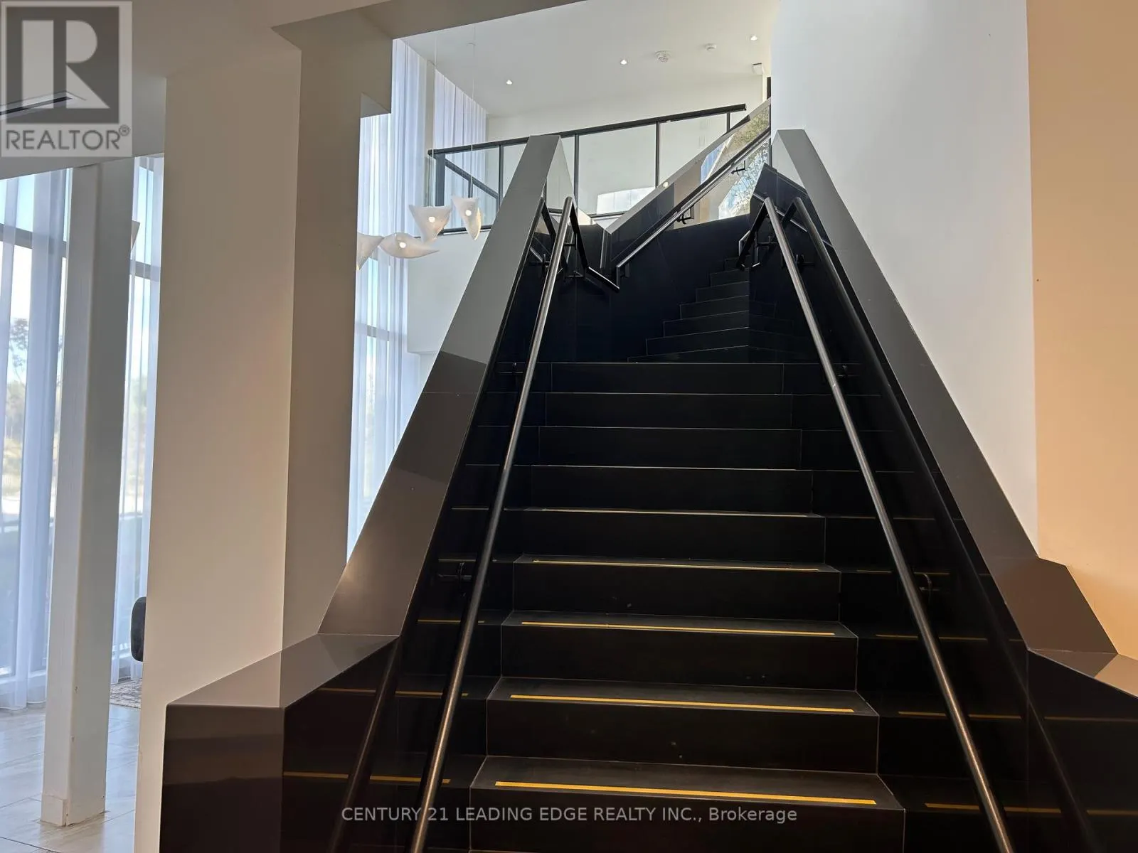 529 - 2 DAVID EYER ROAD