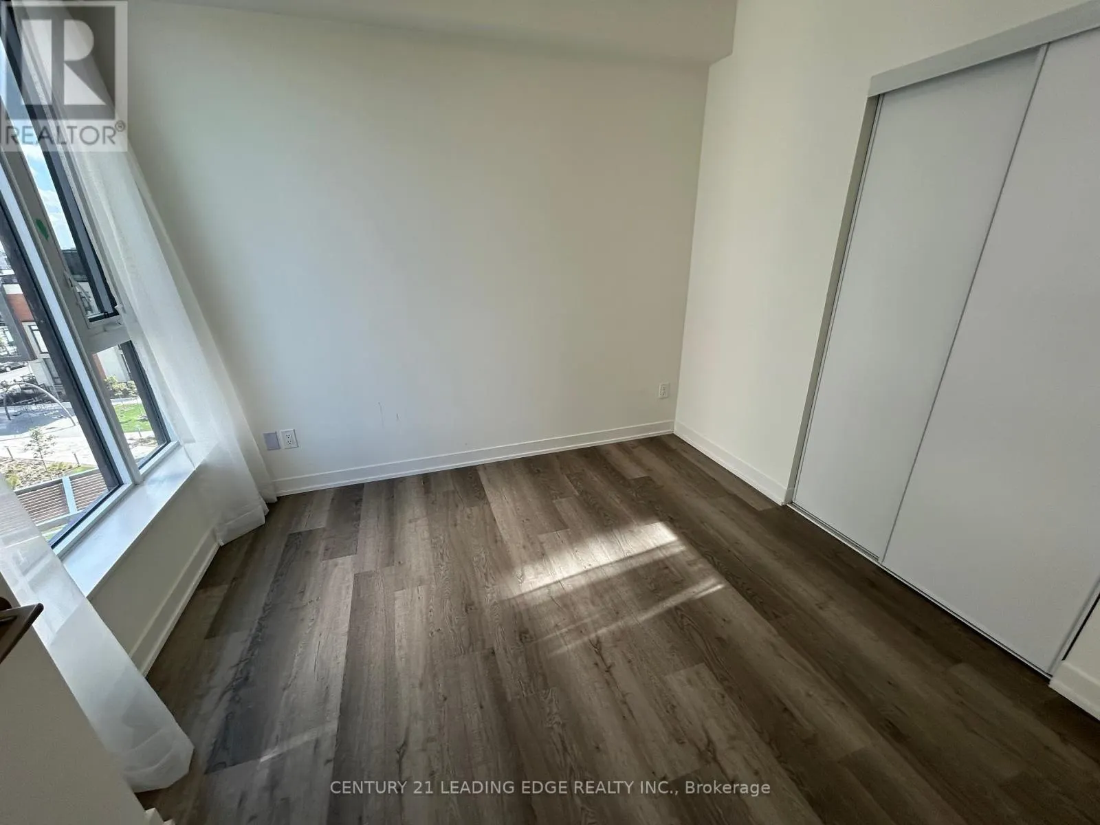 529 - 2 DAVID EYER ROAD
