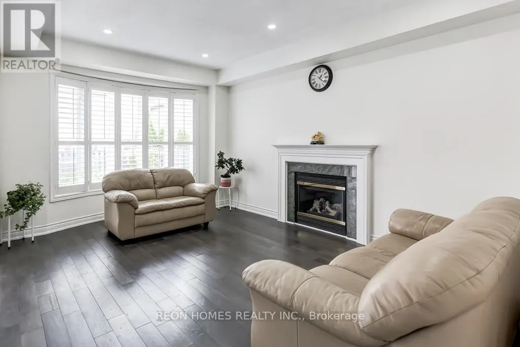 144 EDWARD JEFFREYS AVENUE