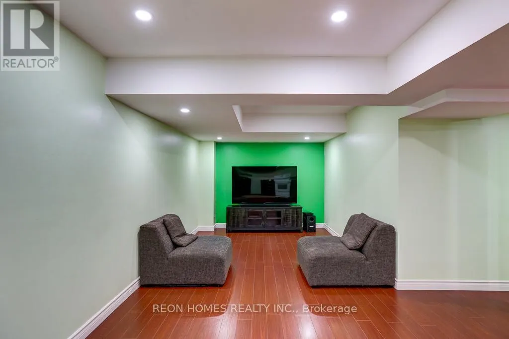 144 EDWARD JEFFREYS AVENUE