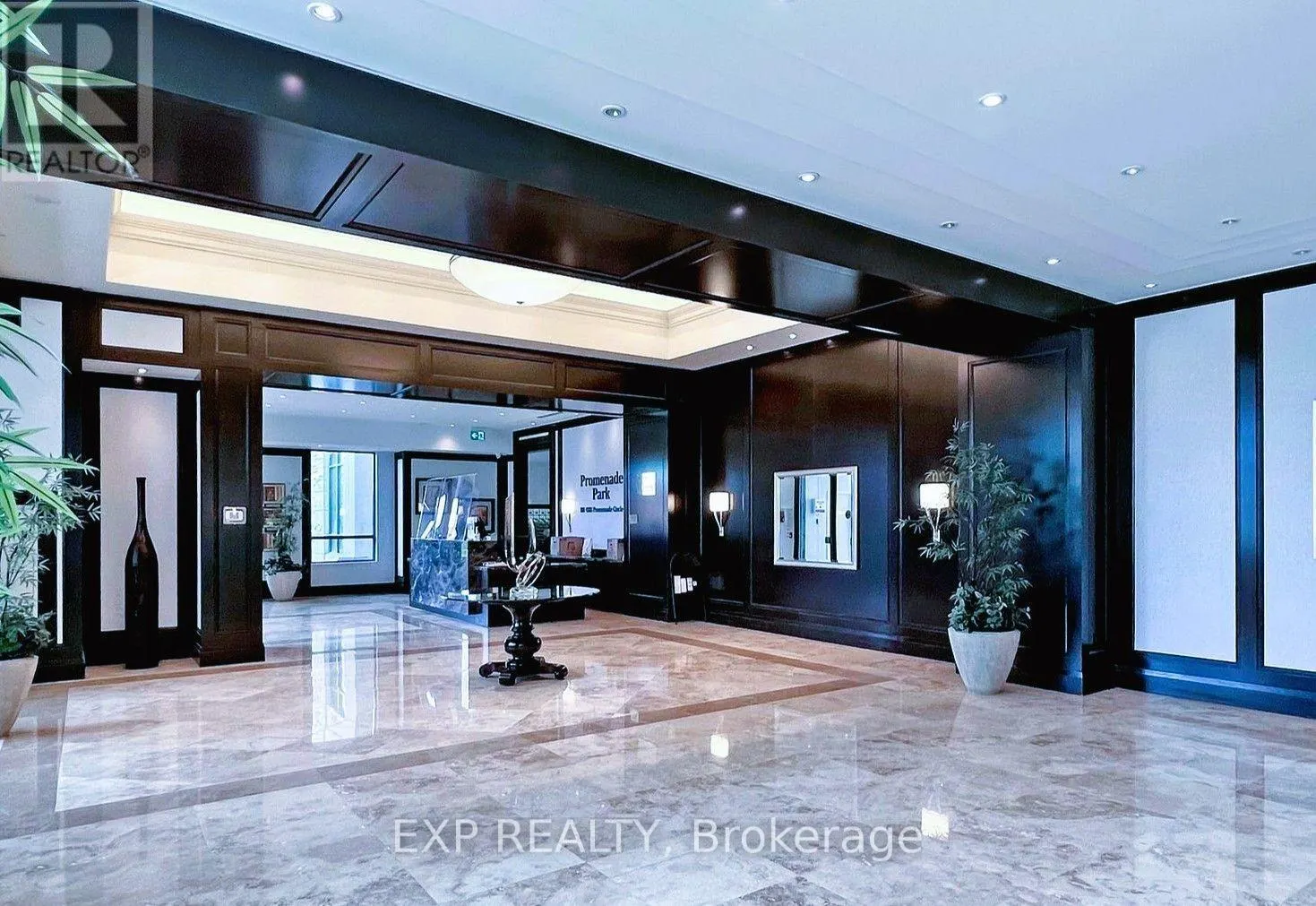 1007 - 88 PROMENADE CIRCLE