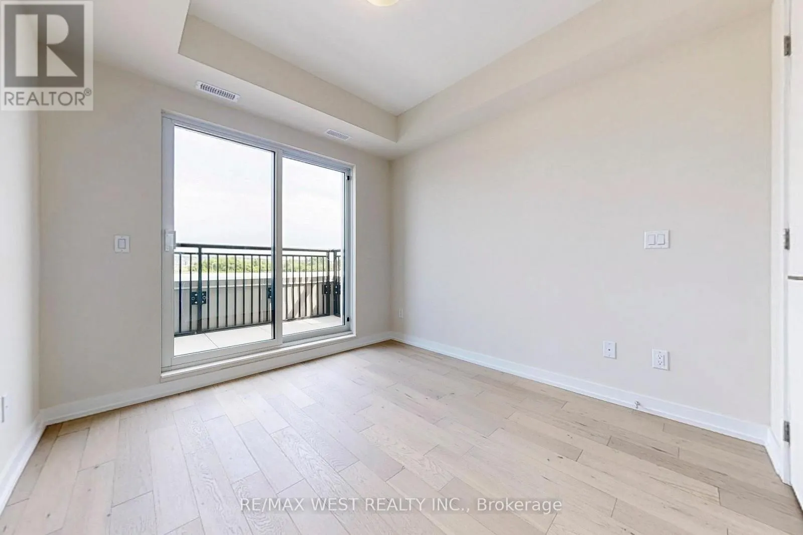 B311 - 65 SAIGON DRIVE N