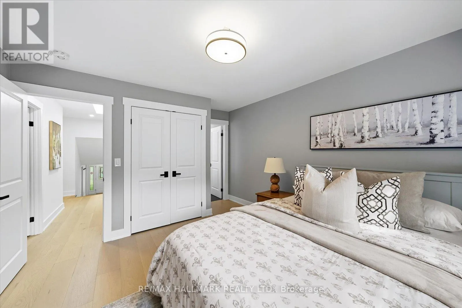 11 AVONDALE CRESCENT