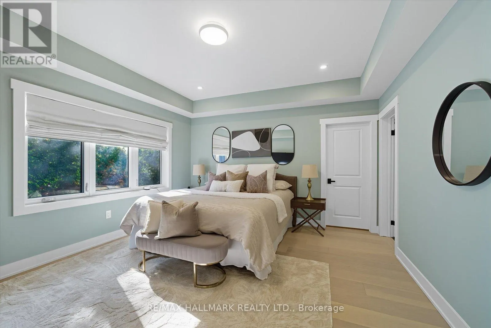 11 AVONDALE CRESCENT