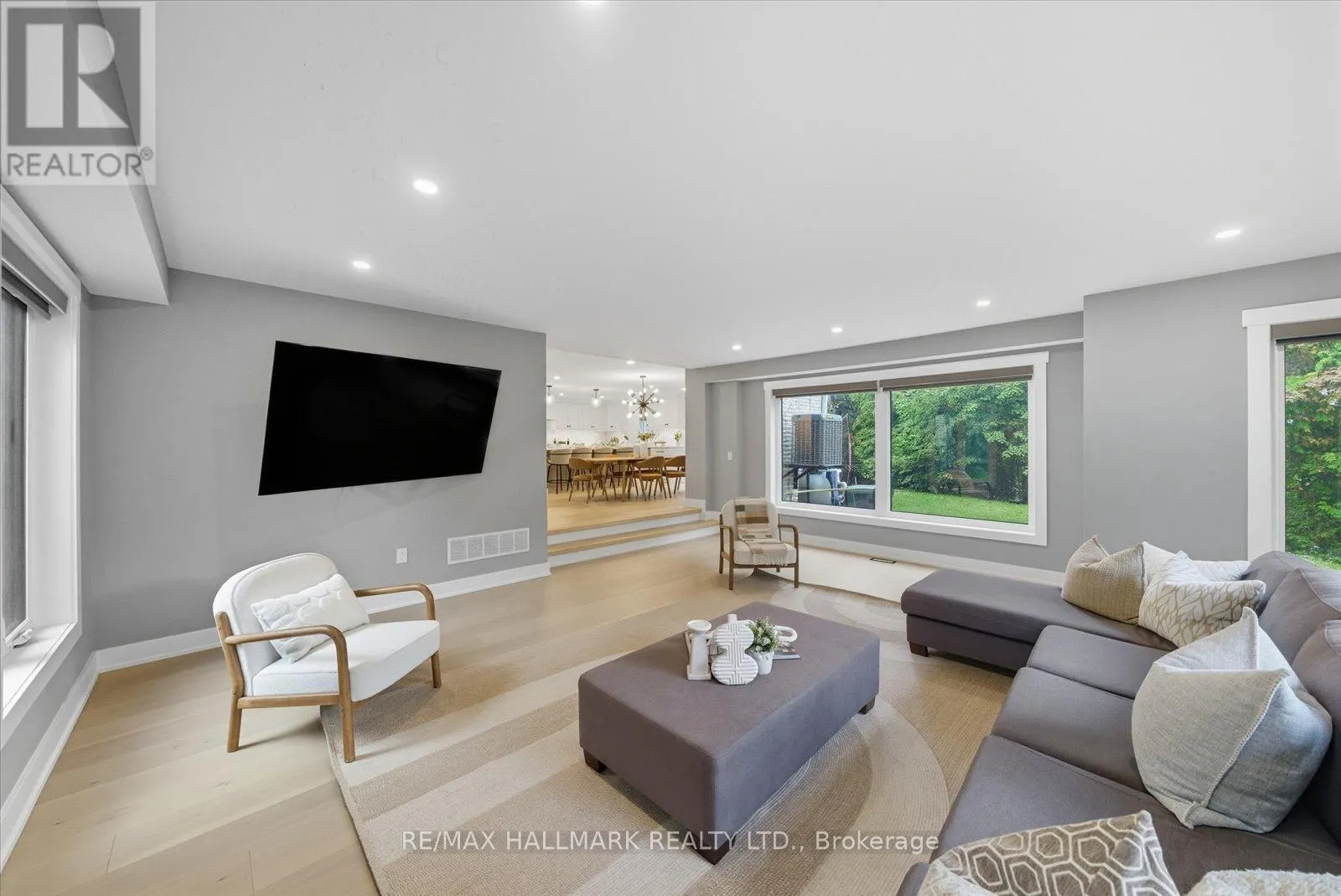 11 AVONDALE CRESCENT
