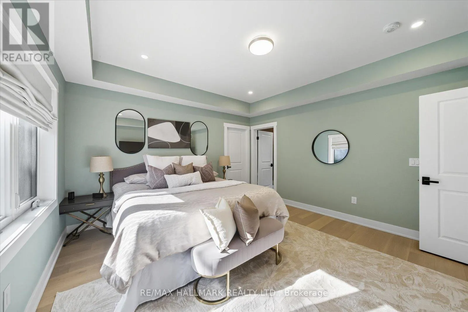 11 AVONDALE CRESCENT