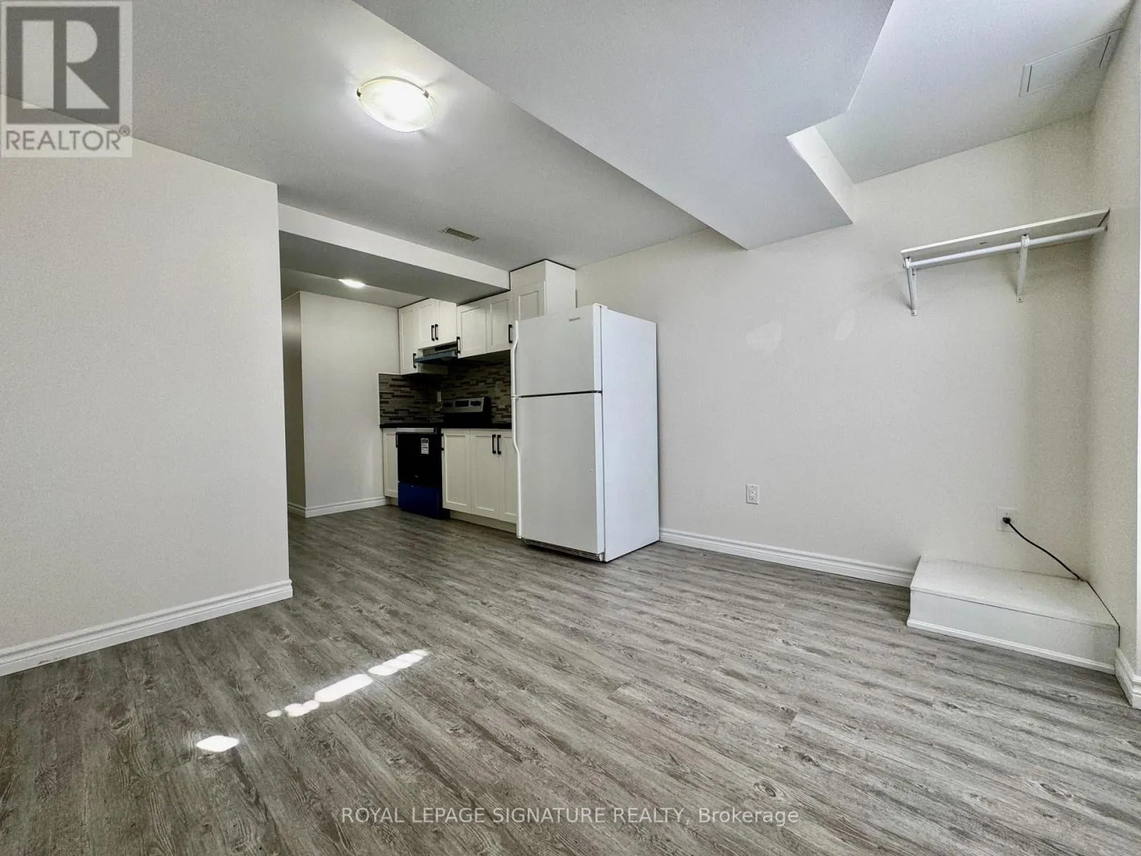 BSMT - 60 GOWLAND ROAD