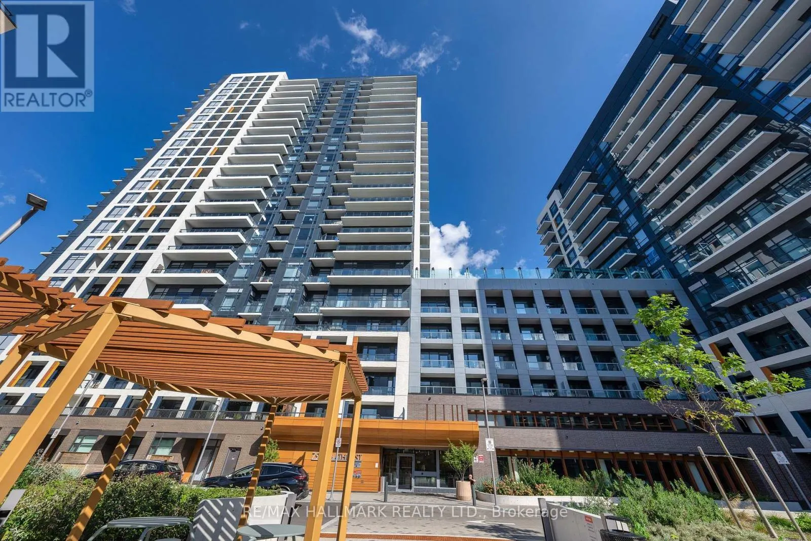 901 - 7950 BATHURST STREET