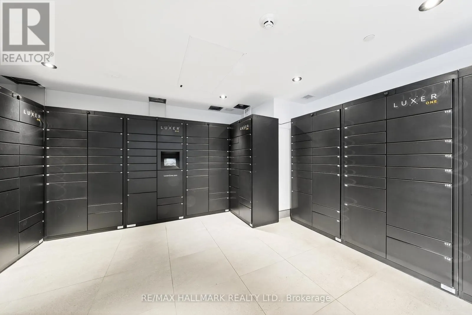 901 - 7950 BATHURST STREET