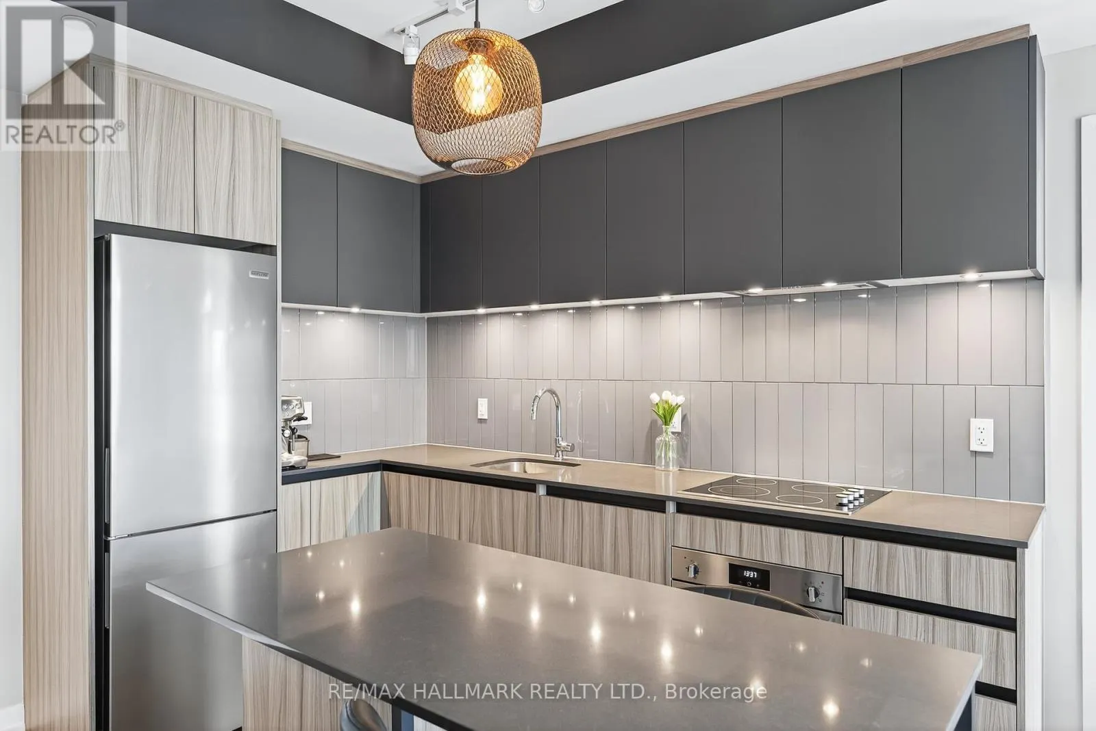 901 - 7950 BATHURST STREET