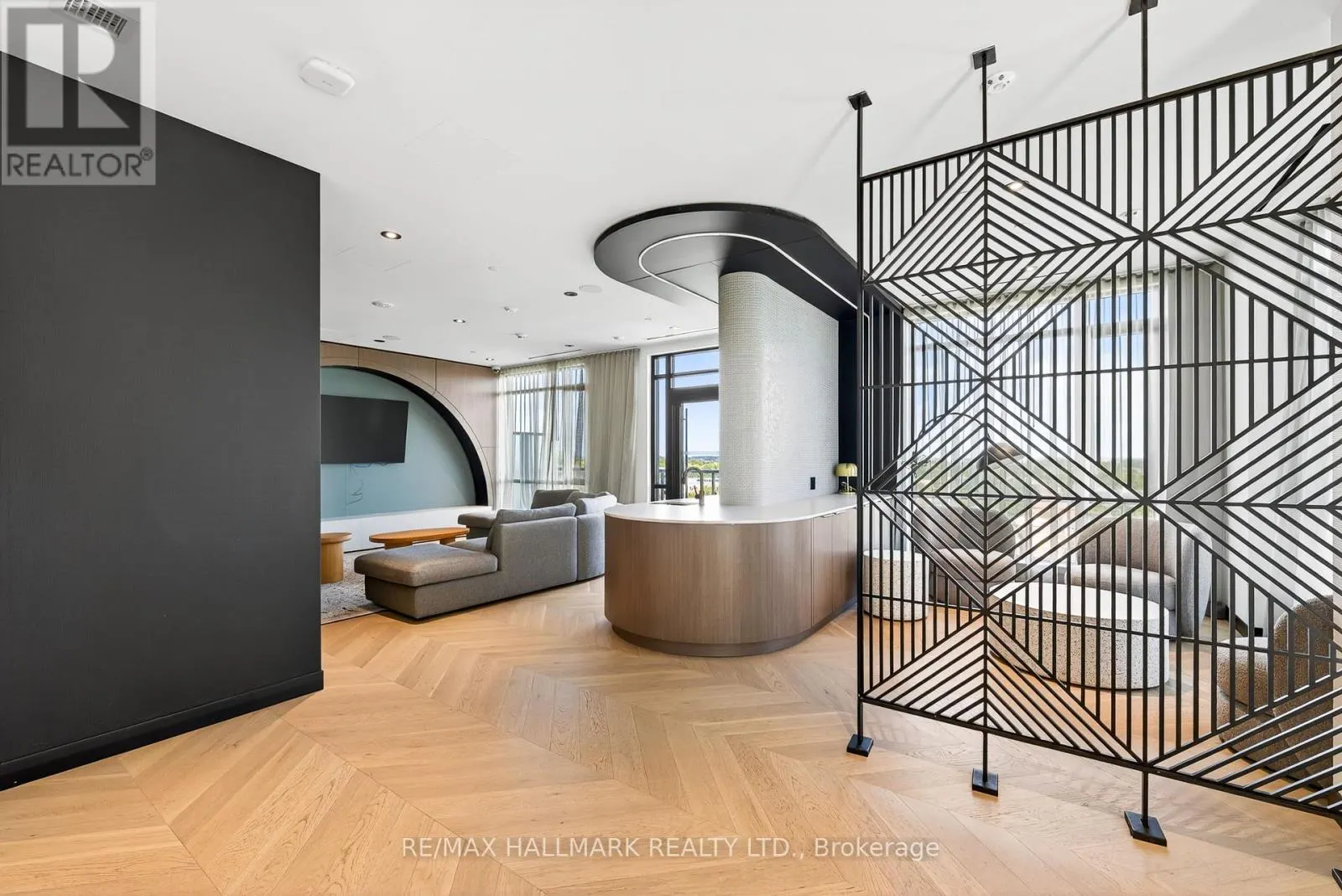 901 - 7950 BATHURST STREET