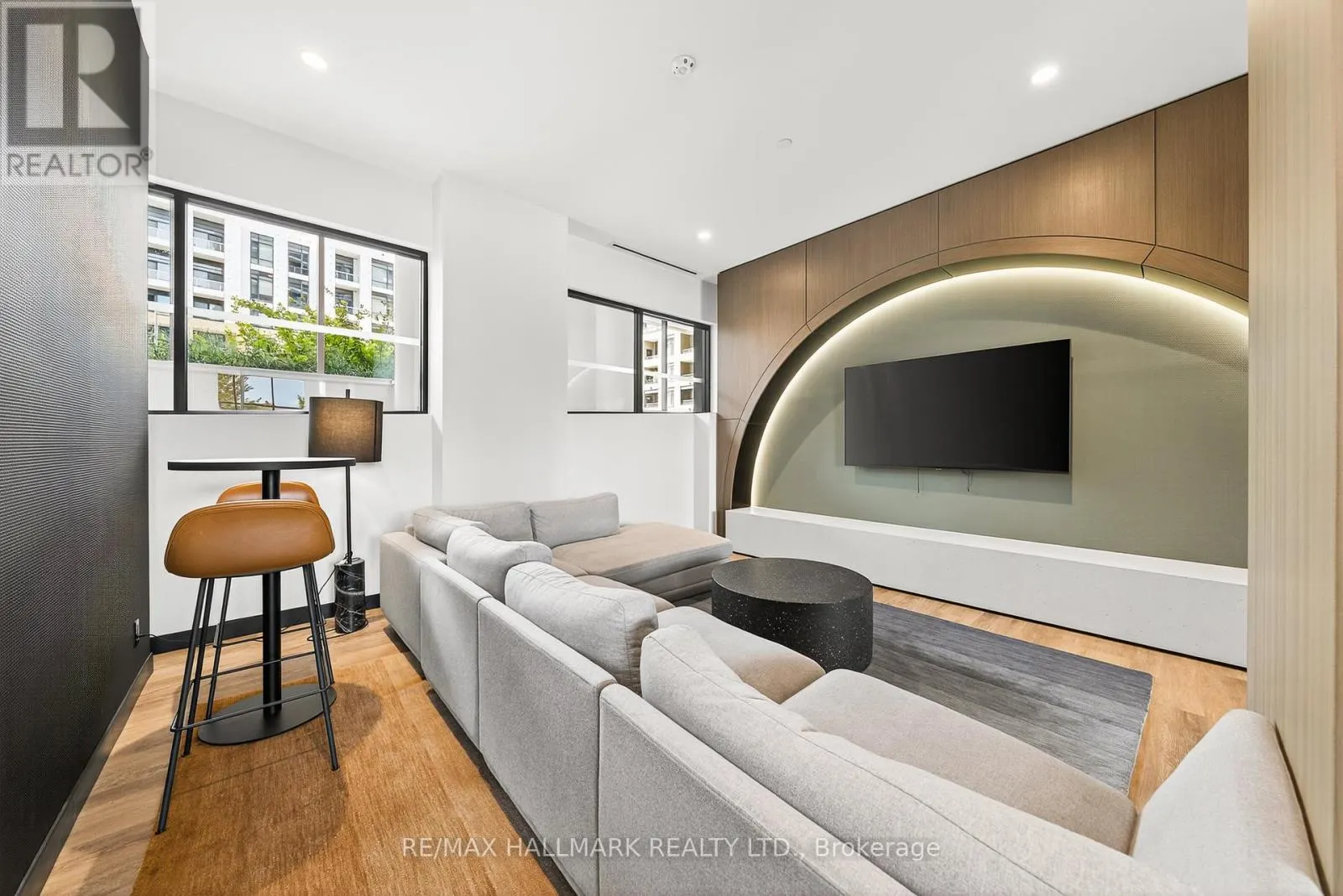 901 - 7950 BATHURST STREET