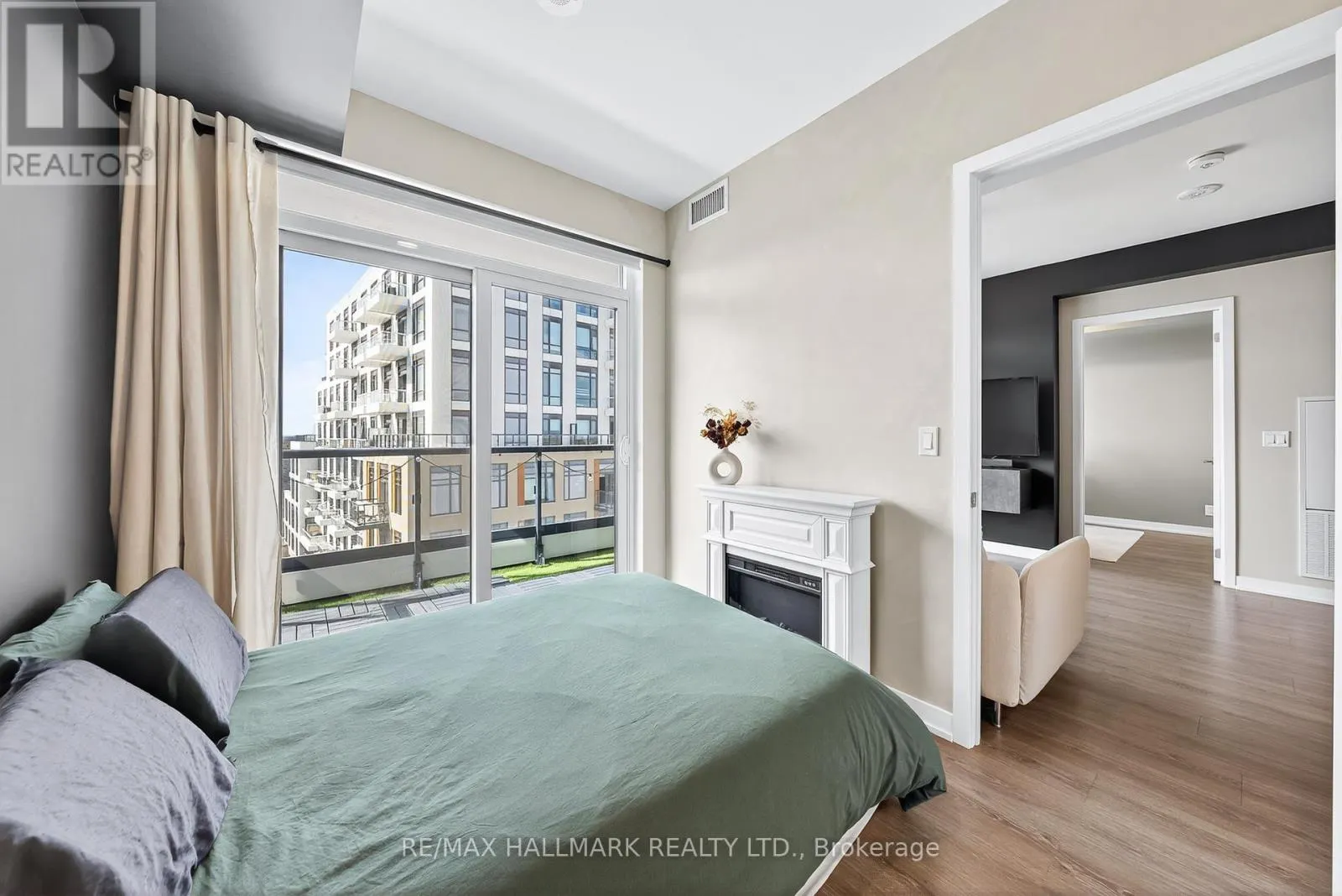 901 - 7950 BATHURST STREET