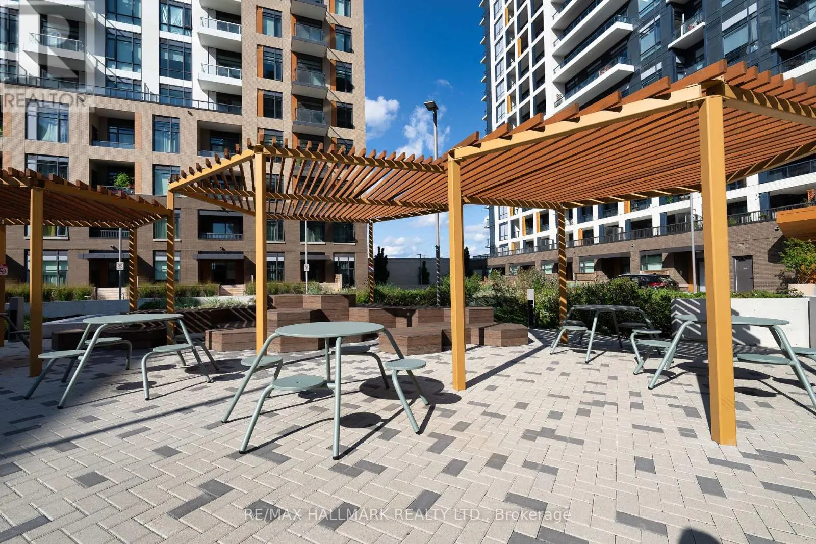 901 - 7950 BATHURST STREET