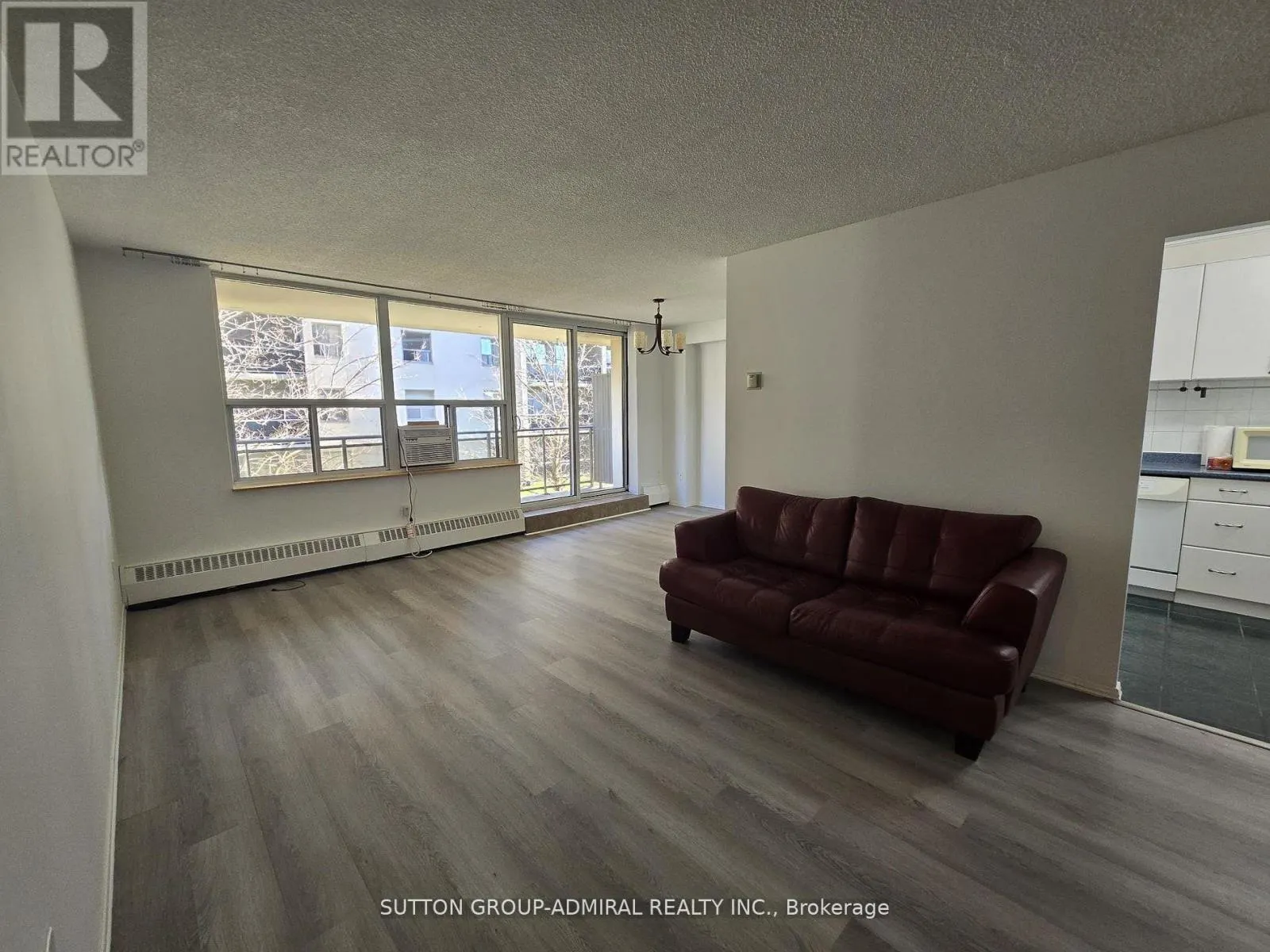 205 - 180 DUDLEY AVENUE