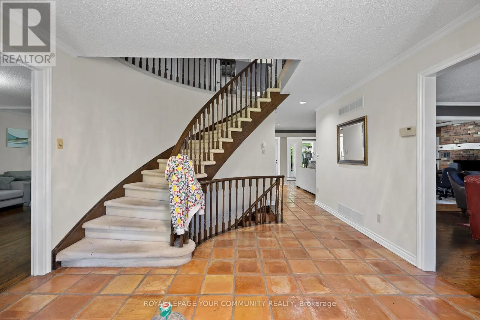 52 BEAUFORT HILLS ROAD