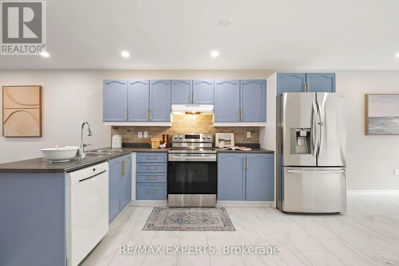 14 AISHFORD ROAD