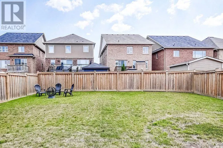 136 CASSERLEY CRESCENT