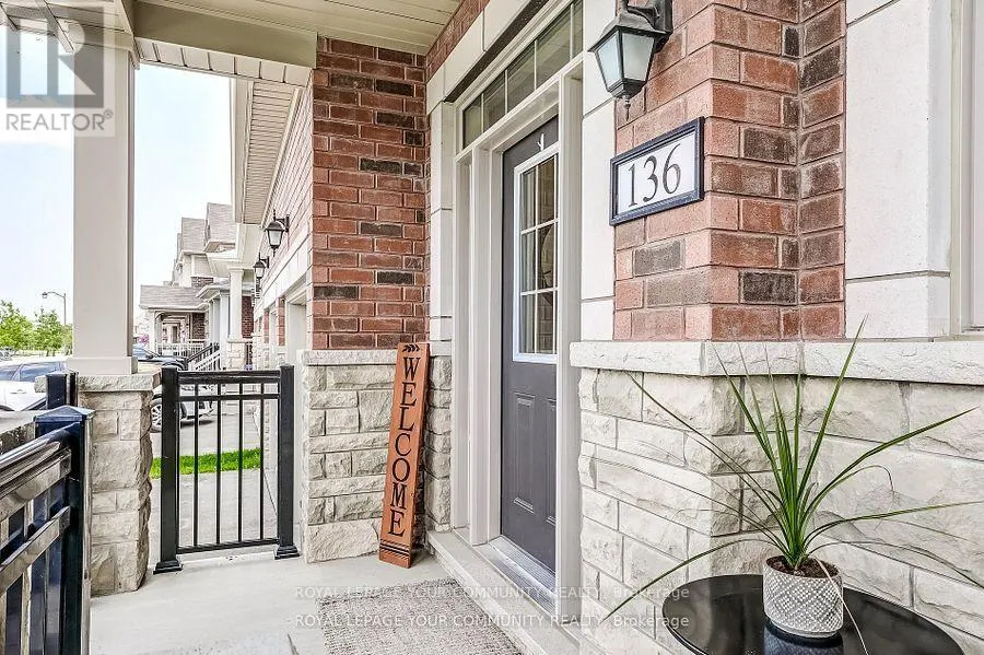 136 CASSERLEY CRESCENT