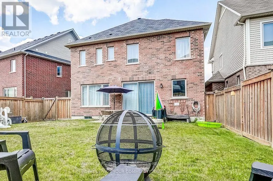 136 CASSERLEY CRESCENT
