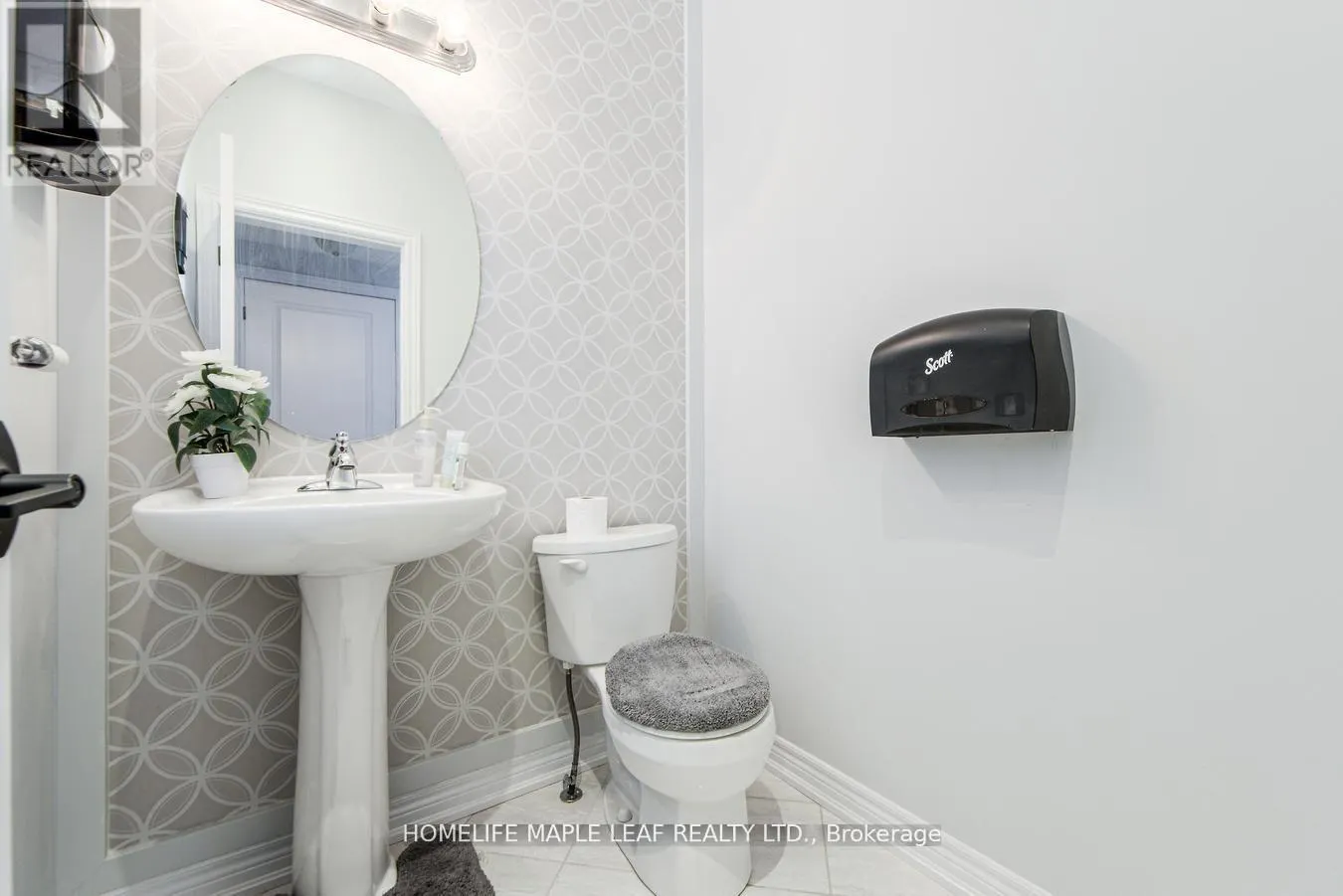 118 LORNE THOMAS PLACE