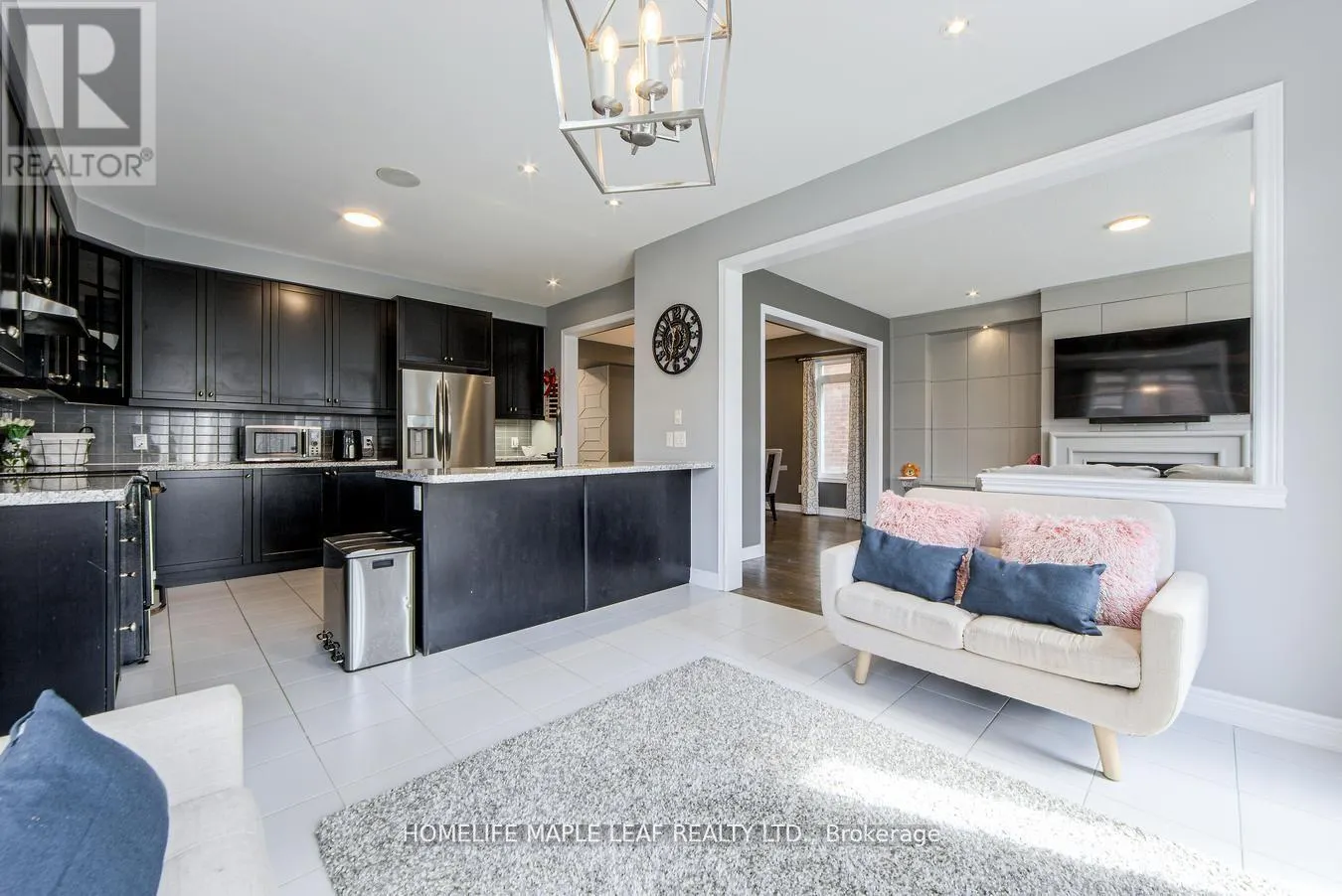 118 LORNE THOMAS PLACE