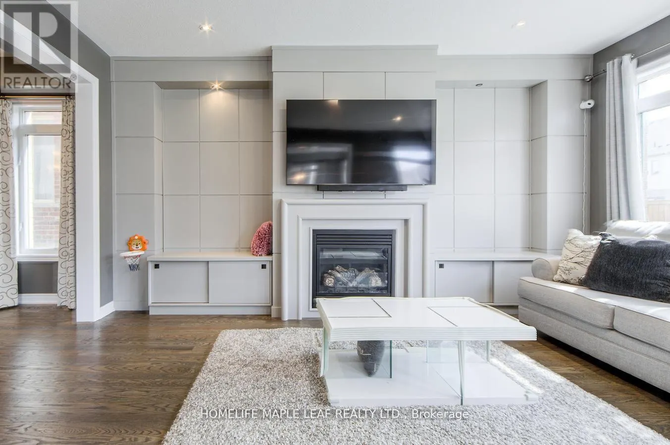 118 LORNE THOMAS PLACE